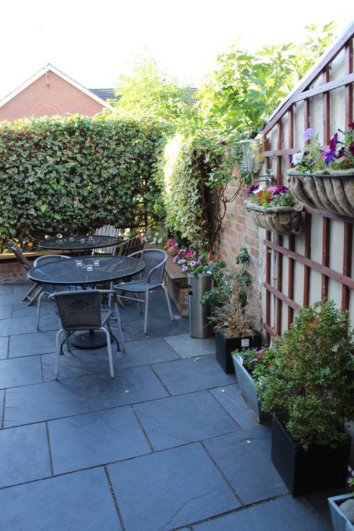 Guest house Hamilton's 3*