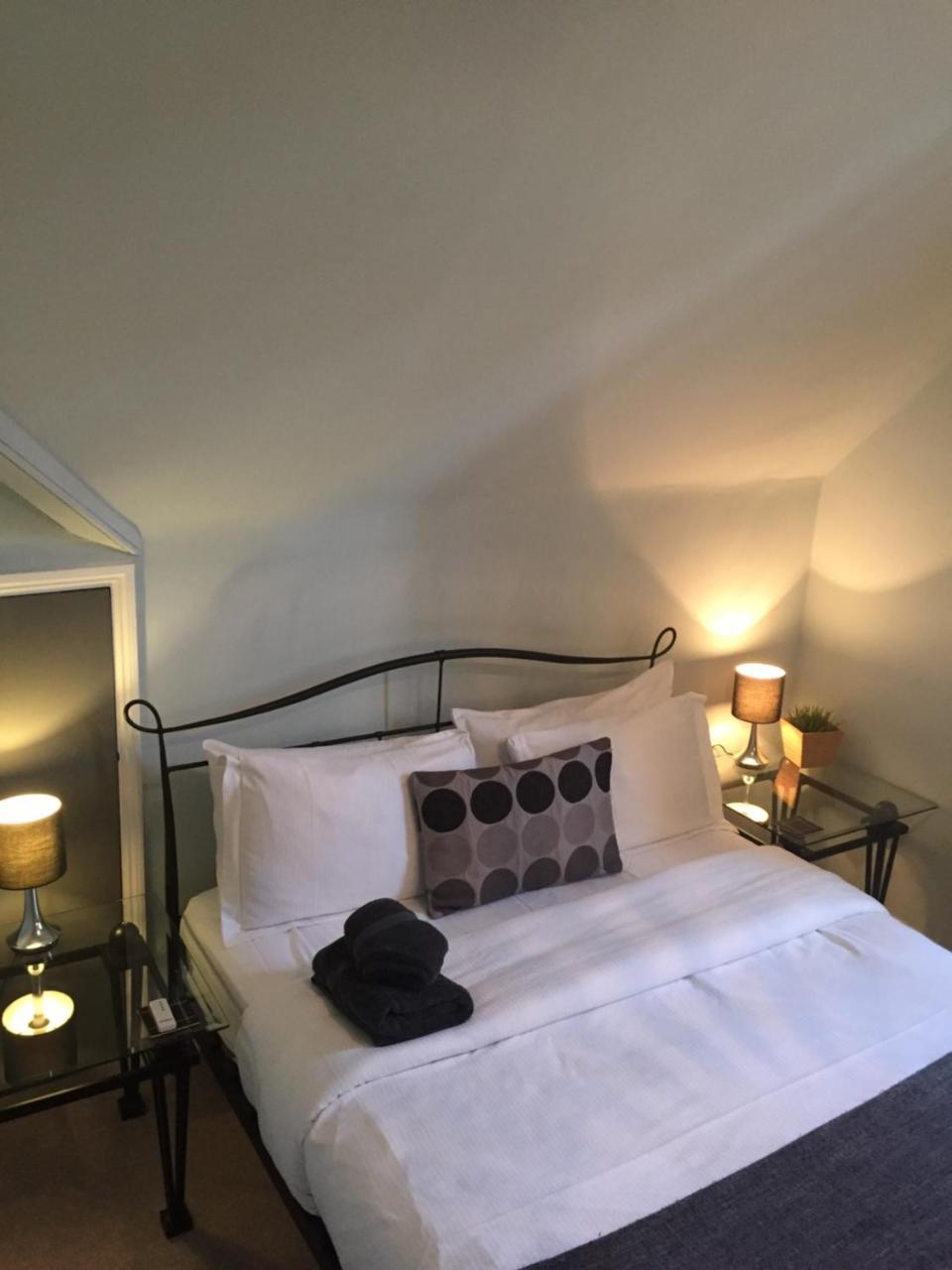 Hamilton's Guest house