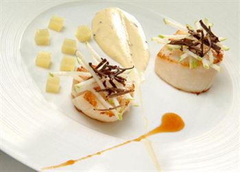 Hamilton's Guest house 3*